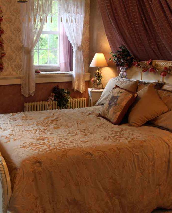 Victorian Bedroom, Iron Stone Acres Farm Bed and Breakfast Lancaster PA